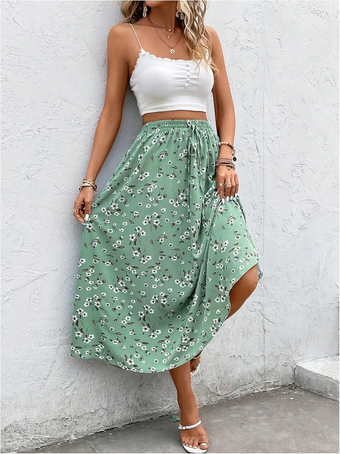 Verdusa Women's Floral Print Tiered Layered Long Skirt High Rise Ruffled Maxi Skirt
